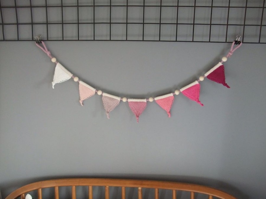 Home Decor Hive | Knitted Garland