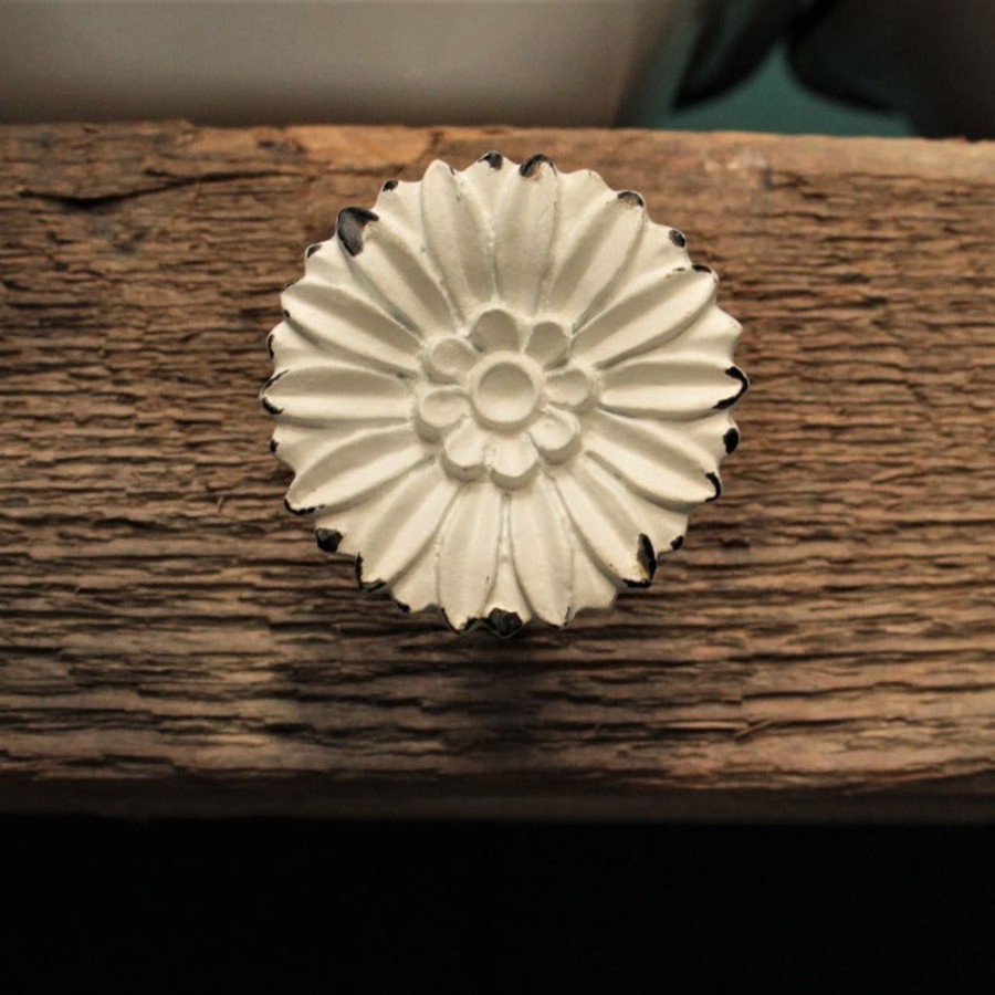 Giftware Hooked! | Daisy Drawer Knob - Cream