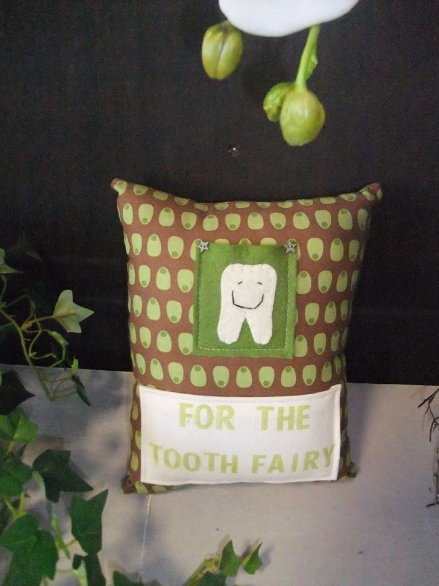 Home Decor Hive | Tooth Fairy Pillow