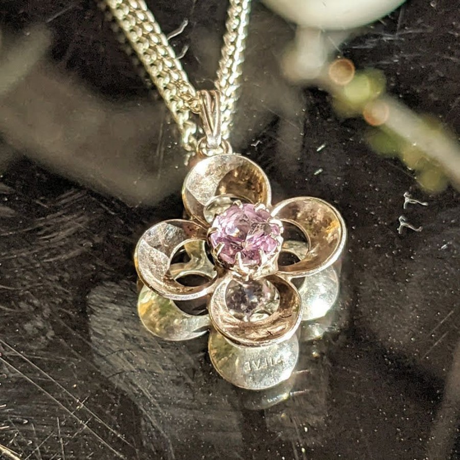 Fashion & Accessories Fat Fingers | Flower Pendant And Chain